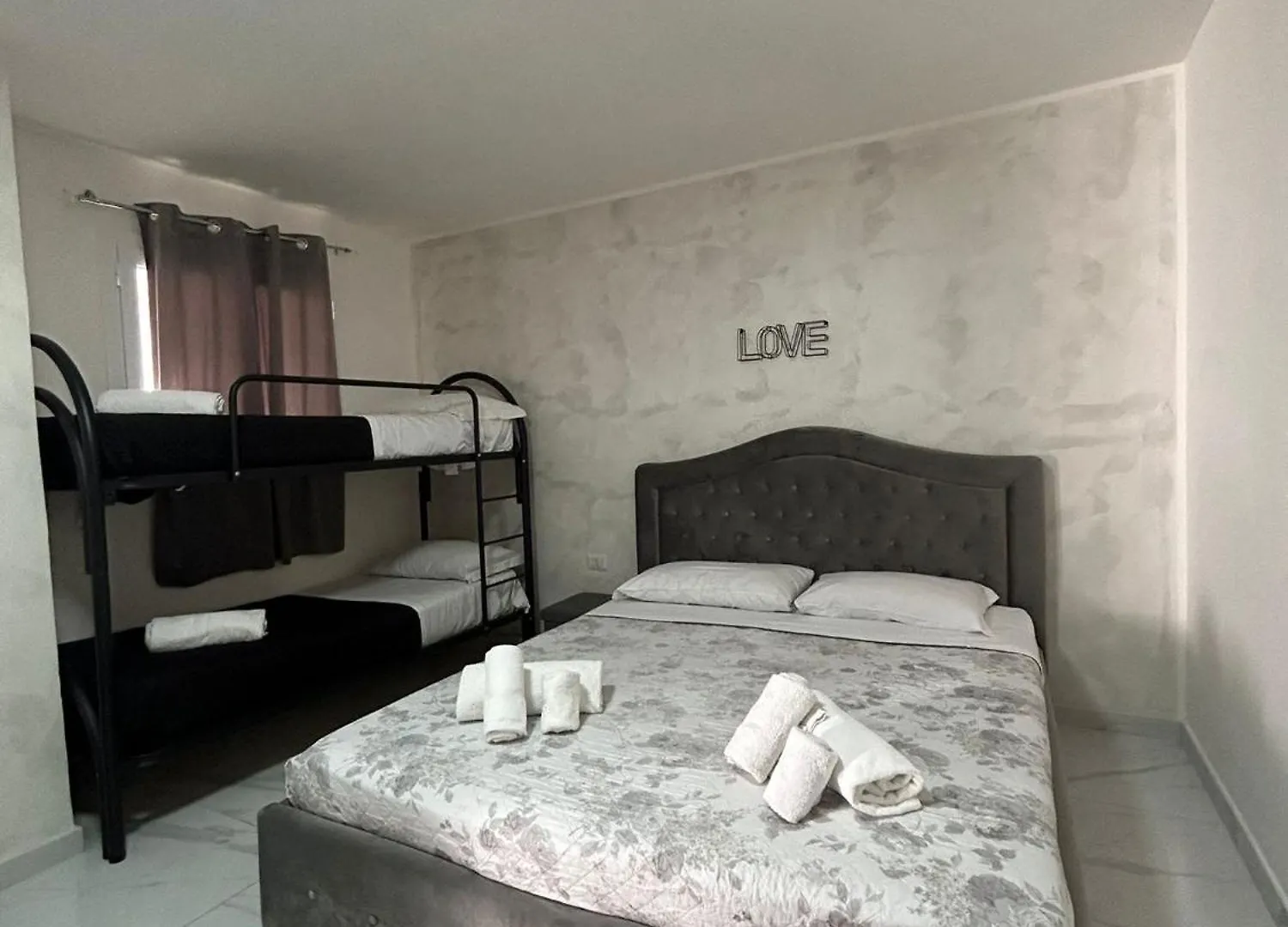 Terrace Luxury Caracciolo Apartment Naples
