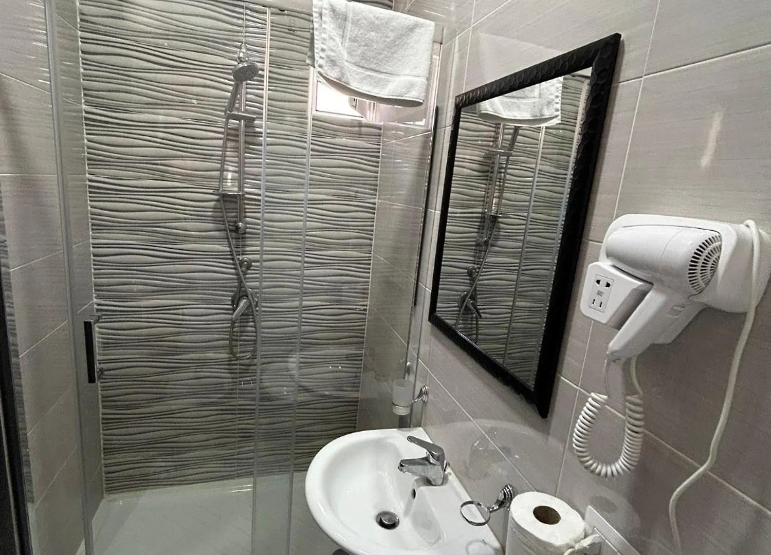 Terrace Luxury Caracciolo Apartment Naples