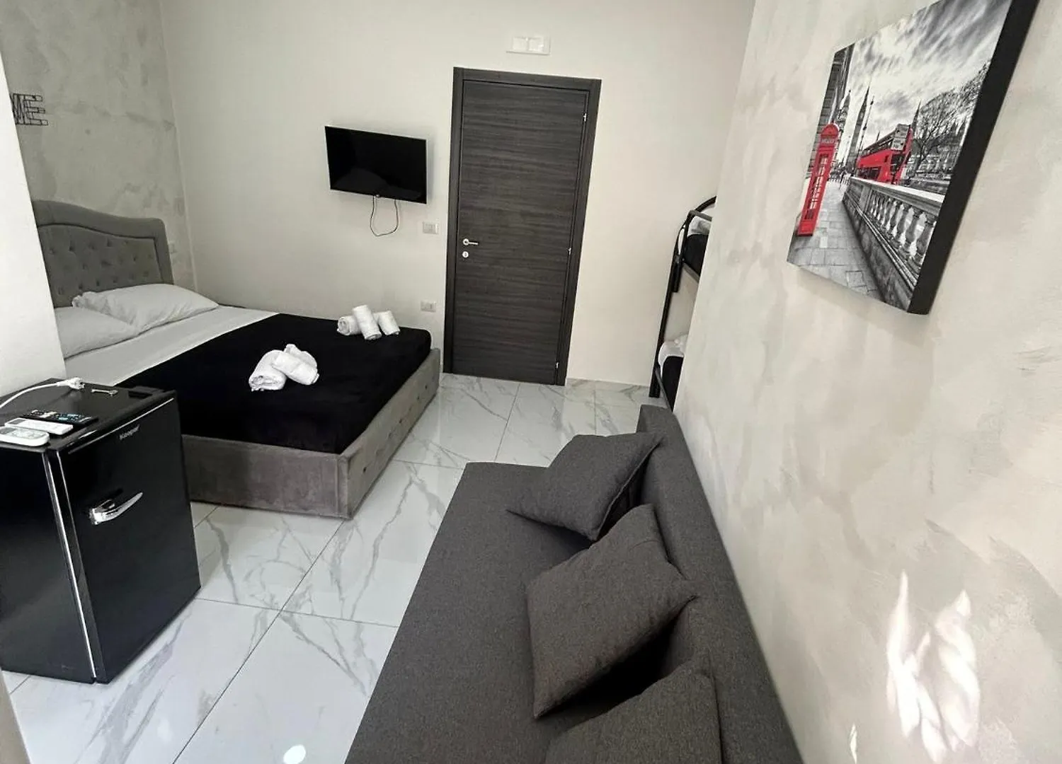 Terrace Luxury Caracciolo Apartment Naples