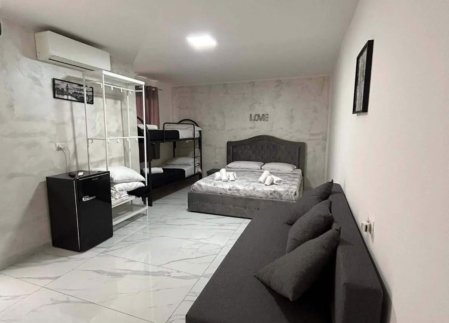 Terrace Luxury Caracciolo Apartment Naples